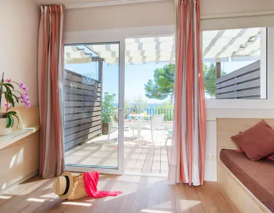 Triple room with sea view