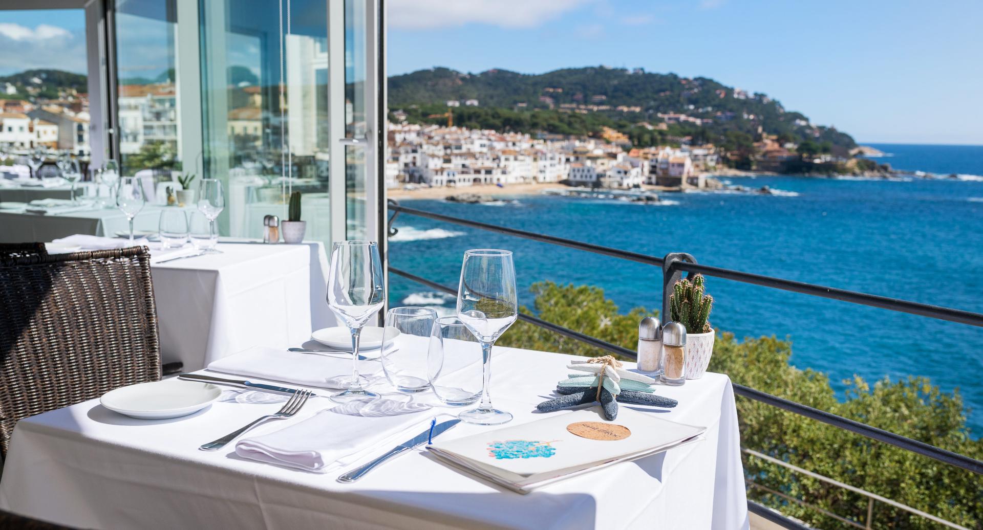 Hotel and Restaurant in the heart of Calella